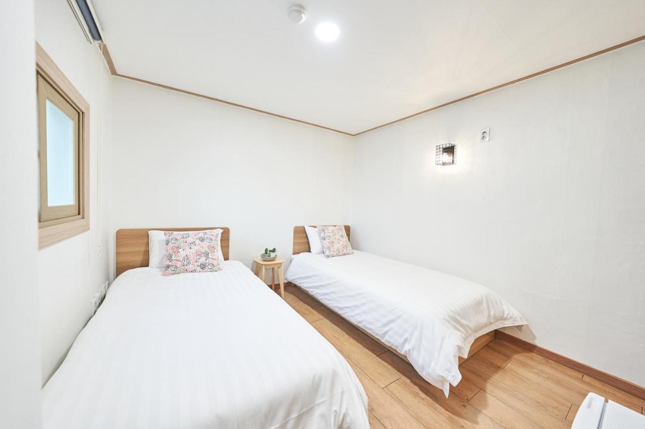 K'Stay Sinchon โซล ภายนอก รูปภาพ