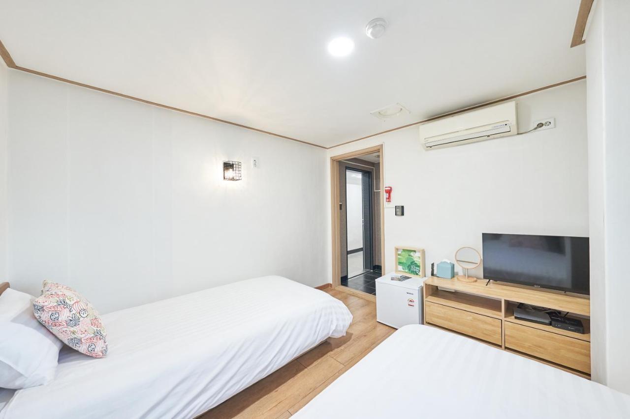 K'Stay Sinchon โซล ภายนอก รูปภาพ
