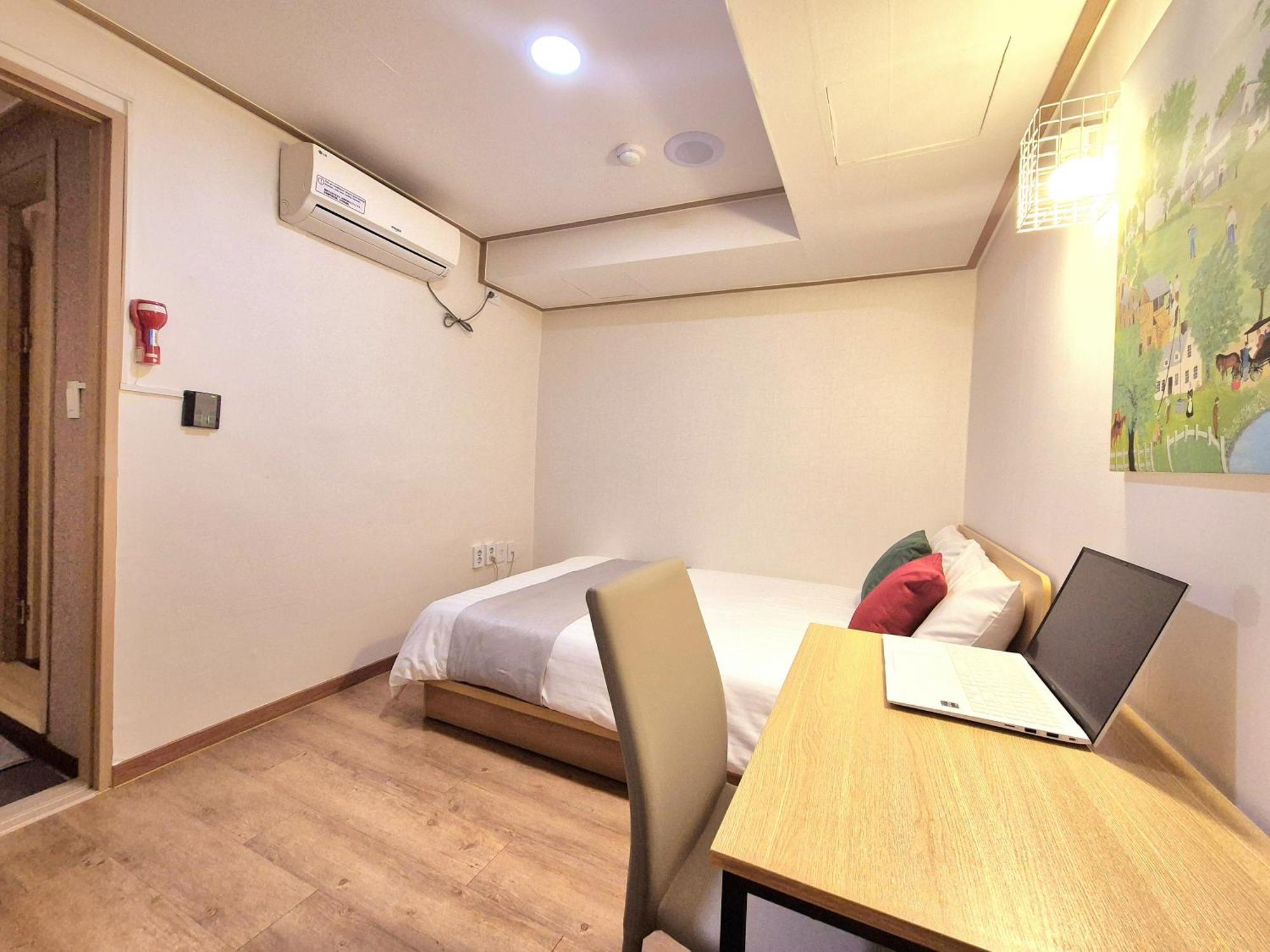 K'Stay Sinchon โซล ภายนอก รูปภาพ